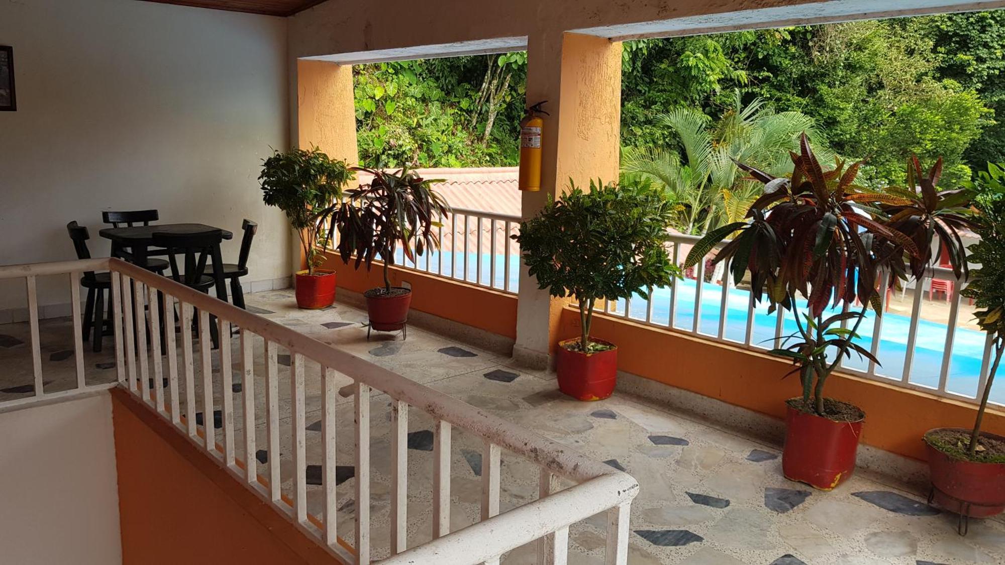 Balneario Chorillano Hotel Villavicencio Exterior photo